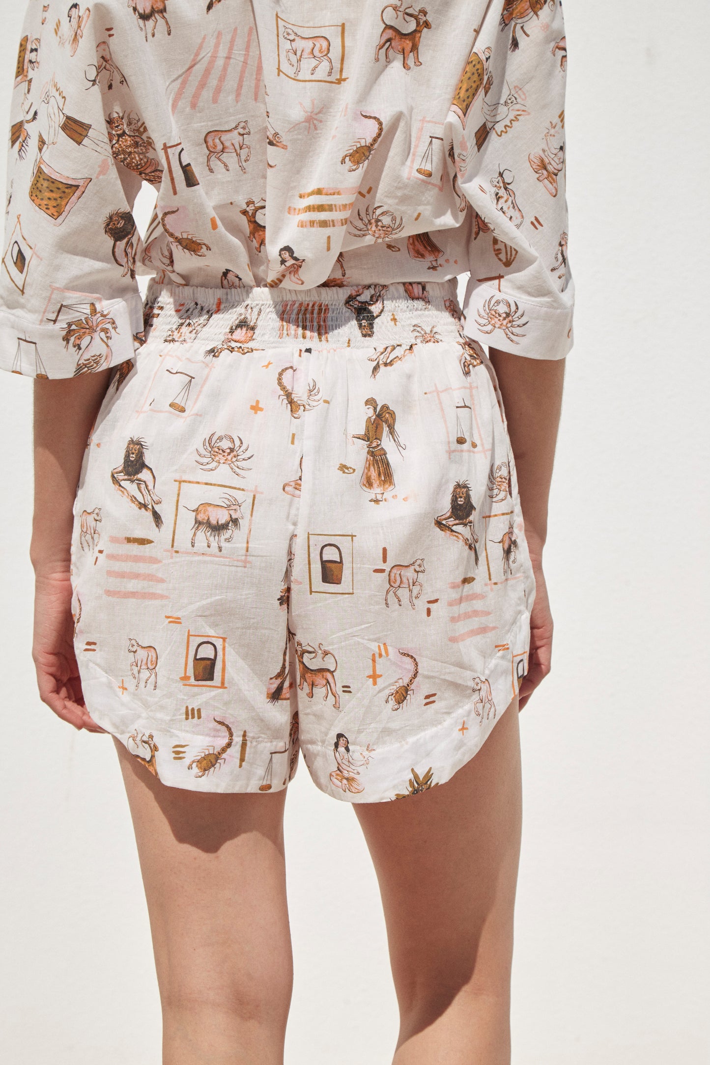 Short Venus