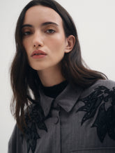 Cargar imagen en el visor de la galería, Camisaco Camelia