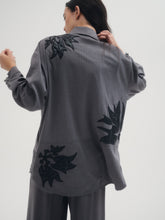 Cargar imagen en el visor de la galería, Camisaco Camelia