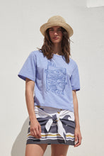 Cargar imagen en el visor de la galería, Remera Playa Lavanda