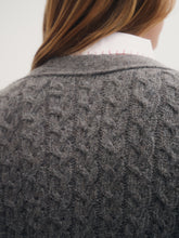 Cargar imagen en el visor de la galería, Cardigan Llama