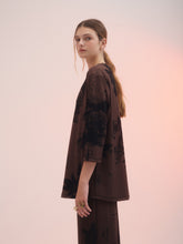 Cargar imagen en el visor de la galería, Remera Batflower